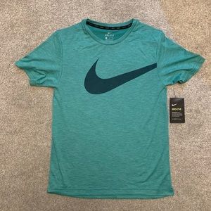 Nike Boys Tee